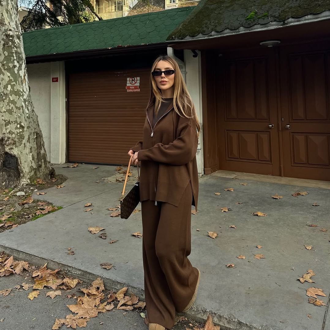 Ensemble Capuchon : Votre Cocon de Douceur Premium