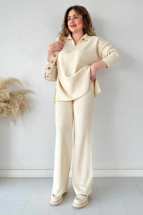 Tricot Col Polo et Pantalon : L'Ensemble Chic en Tricot Premium