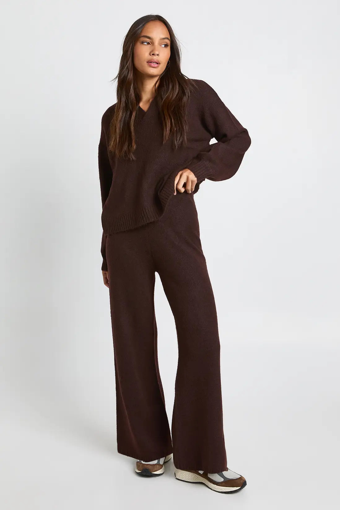 Ensemble Knitwear Femme en Maille – Pantalon coupe droite & tricot à col revers