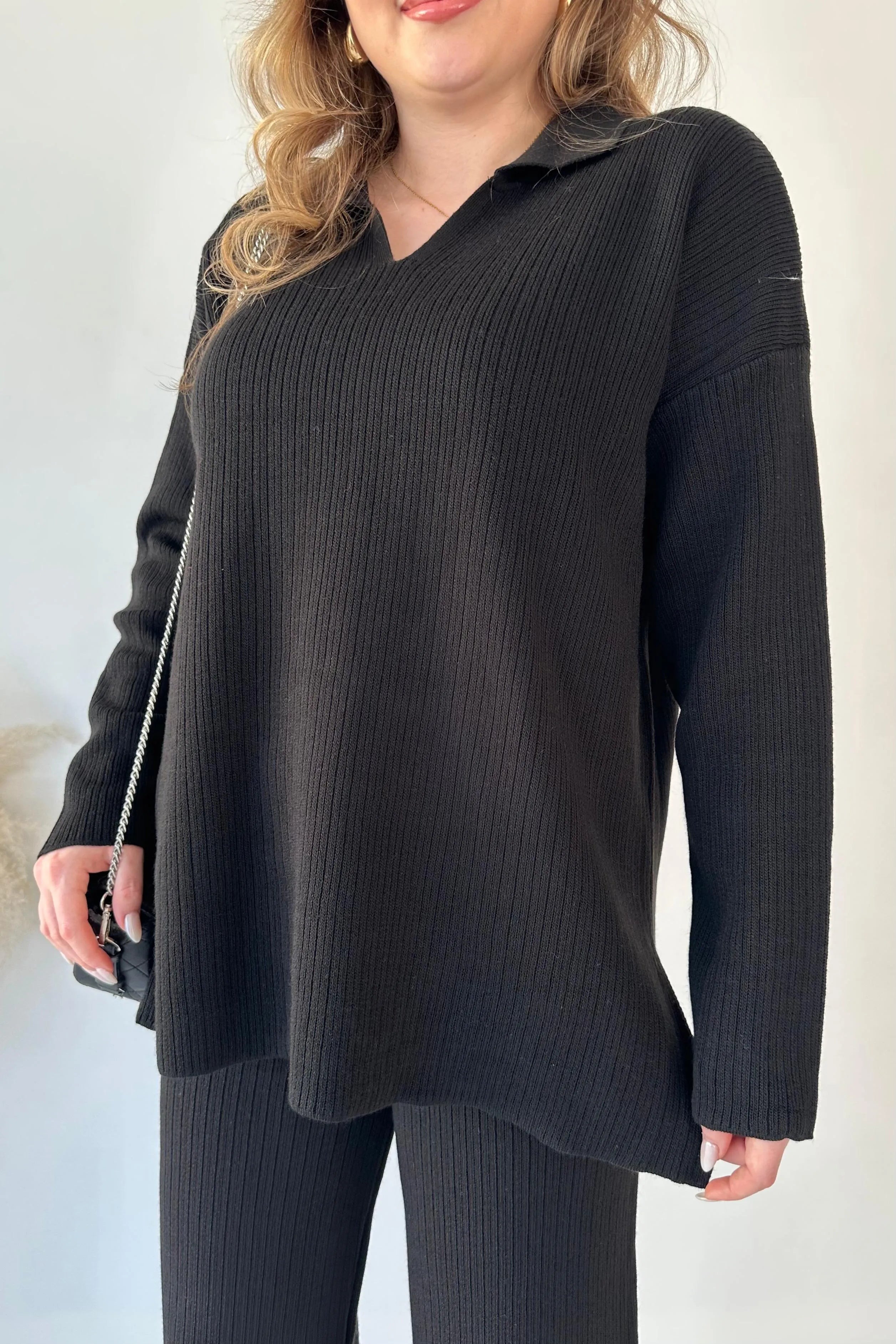 Tricot Col Polo et Pantalon : L'Ensemble Chic en Tricot Premium